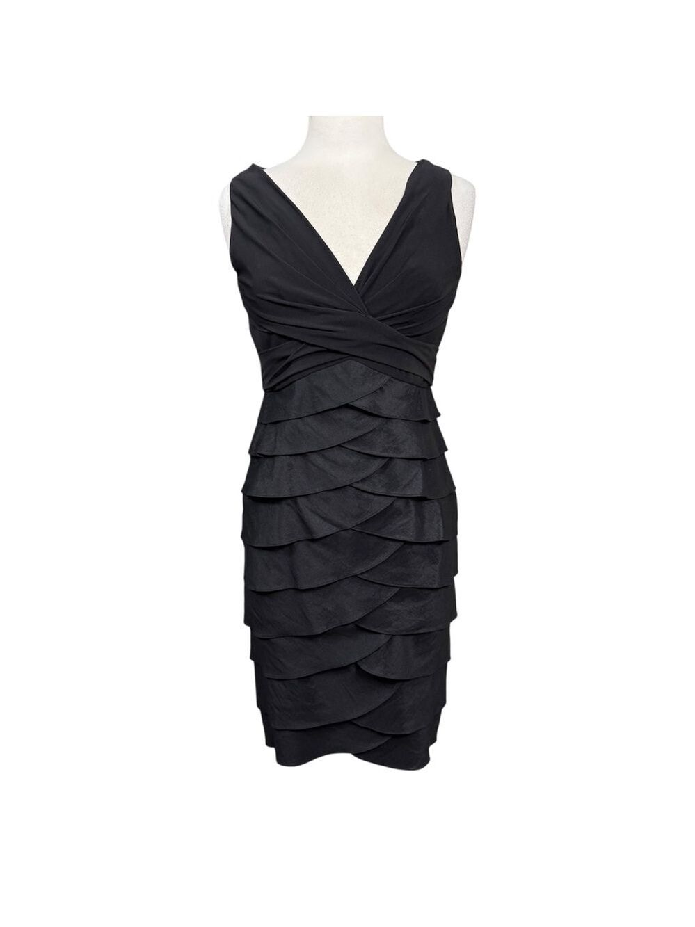 Adrianna Papell Black Sleeveless‎ Tiered Sheath Dress Size 8 V Neck